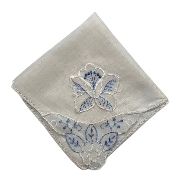 Embroidered Something Blue Bride Handkerchief 3D Wedding Cottage Core Granny Vtg - Picture 1 of 3
